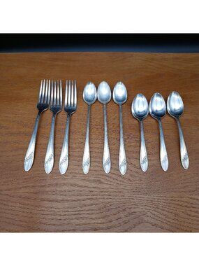 Oneida Tudor Plate Queen Bess II Flatware Set for 3 Fork Teaspoon Iced Tea Spoon